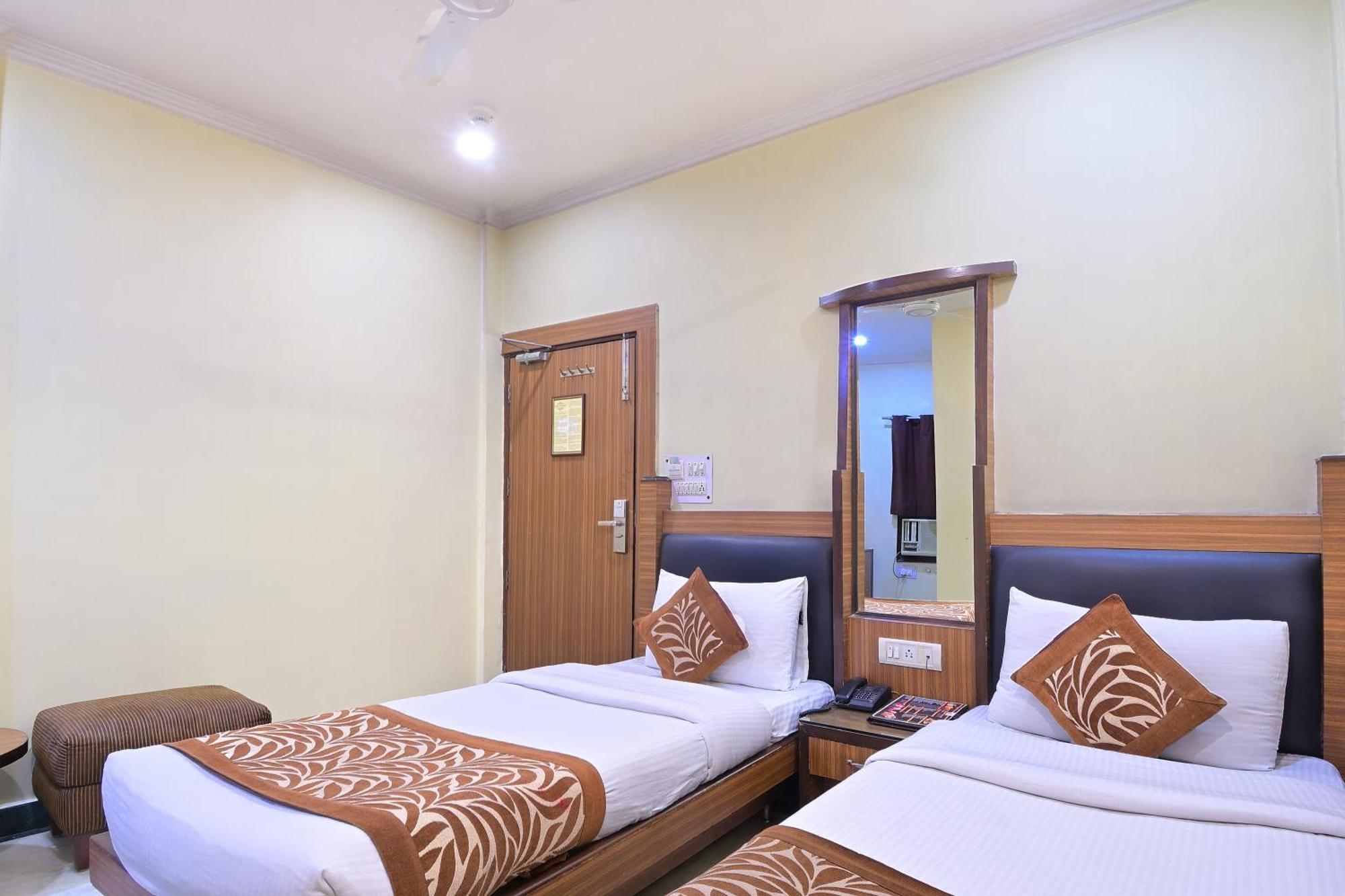 Hotel Hari Piorko Grand - 2 Min From New Delhi Railway Station 외부 사진