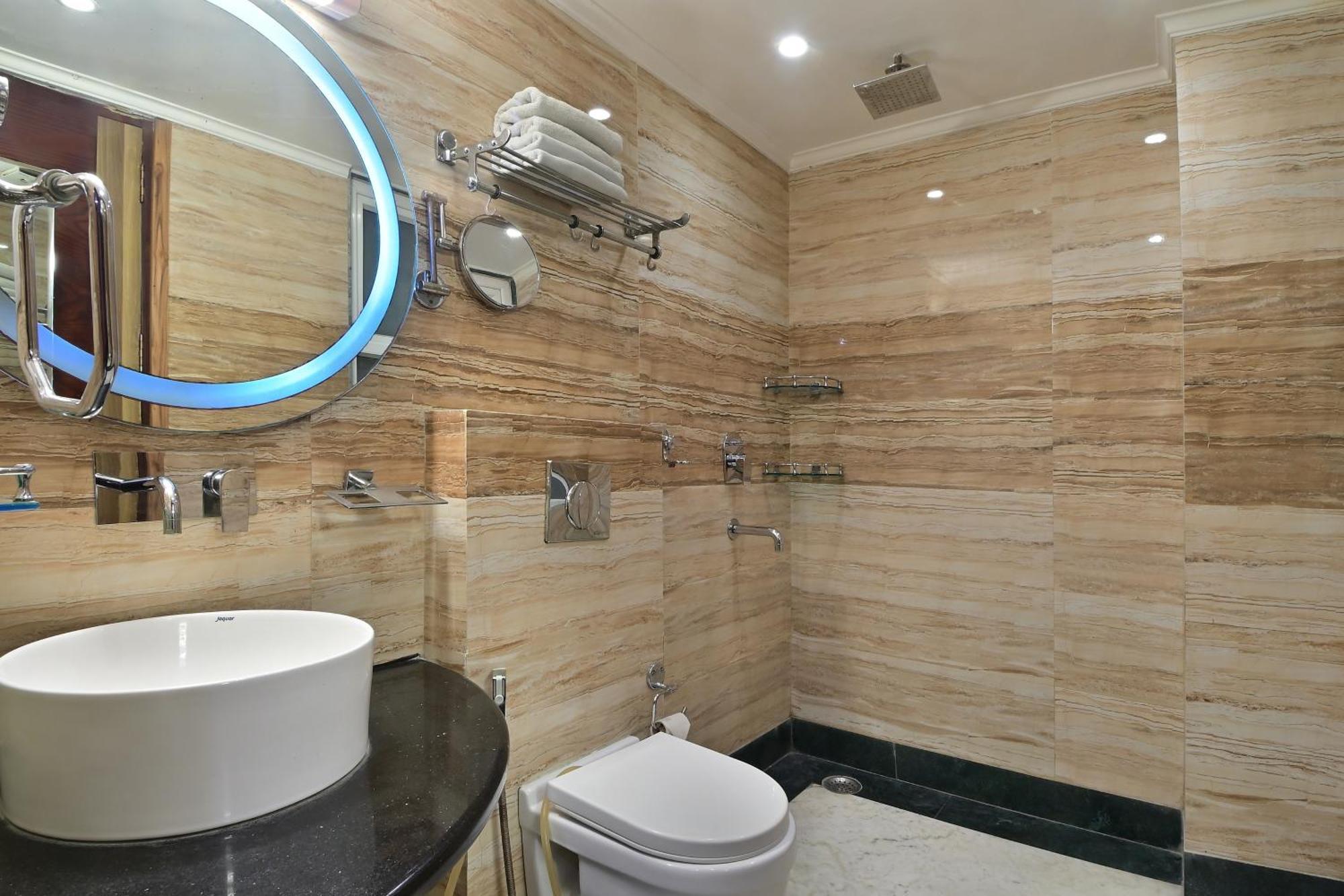 Hotel Hari Piorko Grand - 2 Min From New Delhi Railway Station 외부 사진