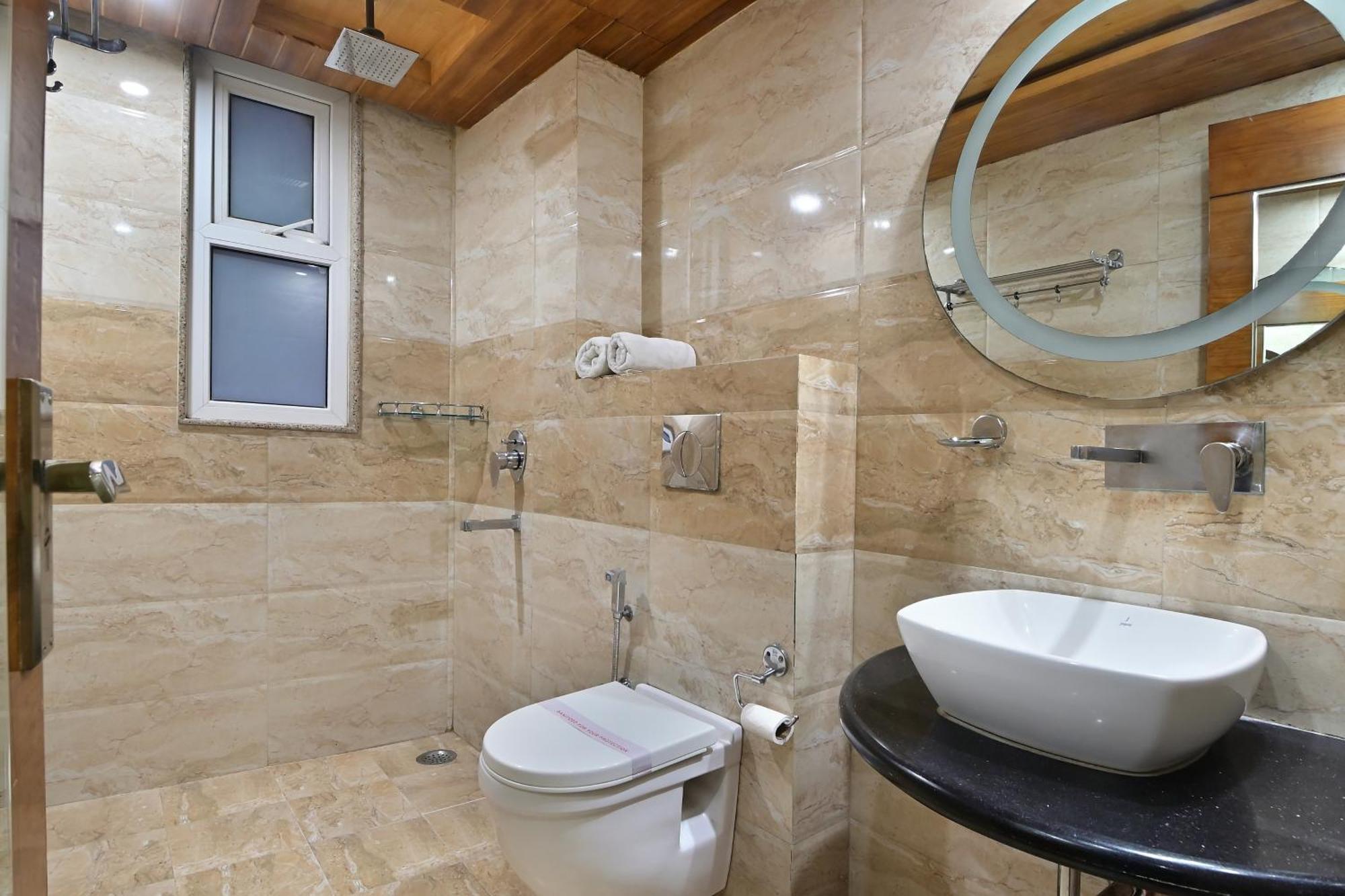 Hotel Hari Piorko Grand - 2 Min From New Delhi Railway Station 외부 사진