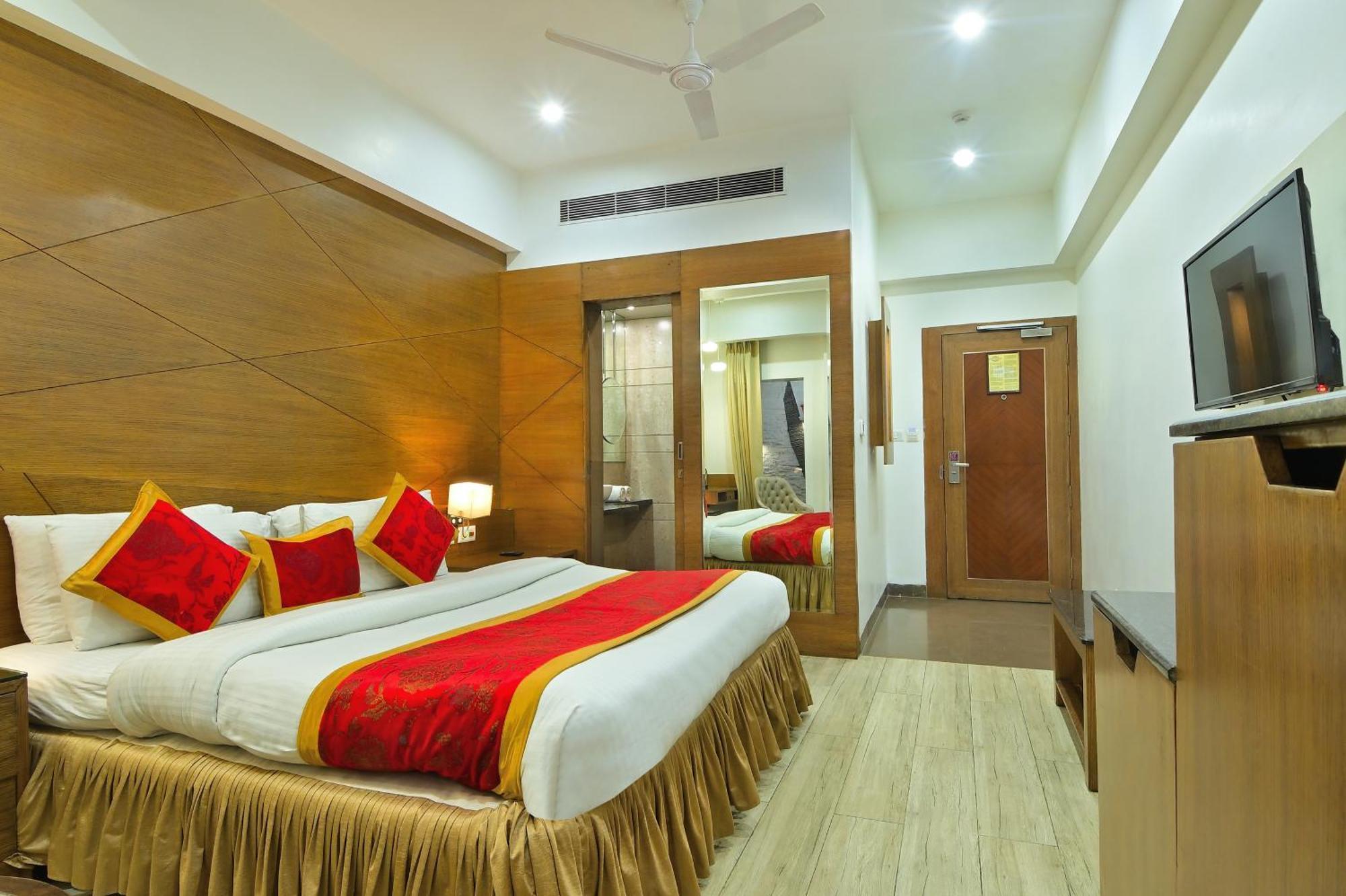Hotel Hari Piorko Grand - 2 Min From New Delhi Railway Station 외부 사진