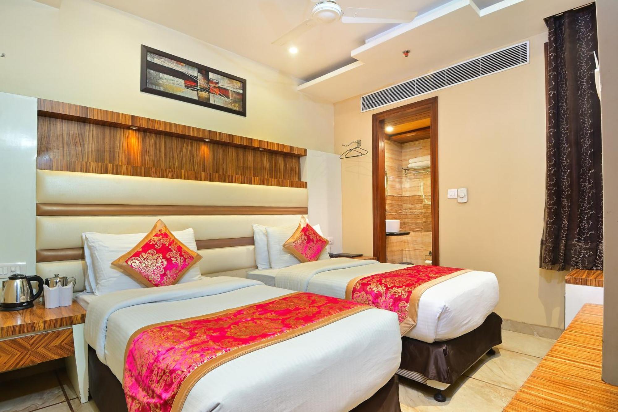 Hotel Hari Piorko Grand - 2 Min From New Delhi Railway Station 외부 사진